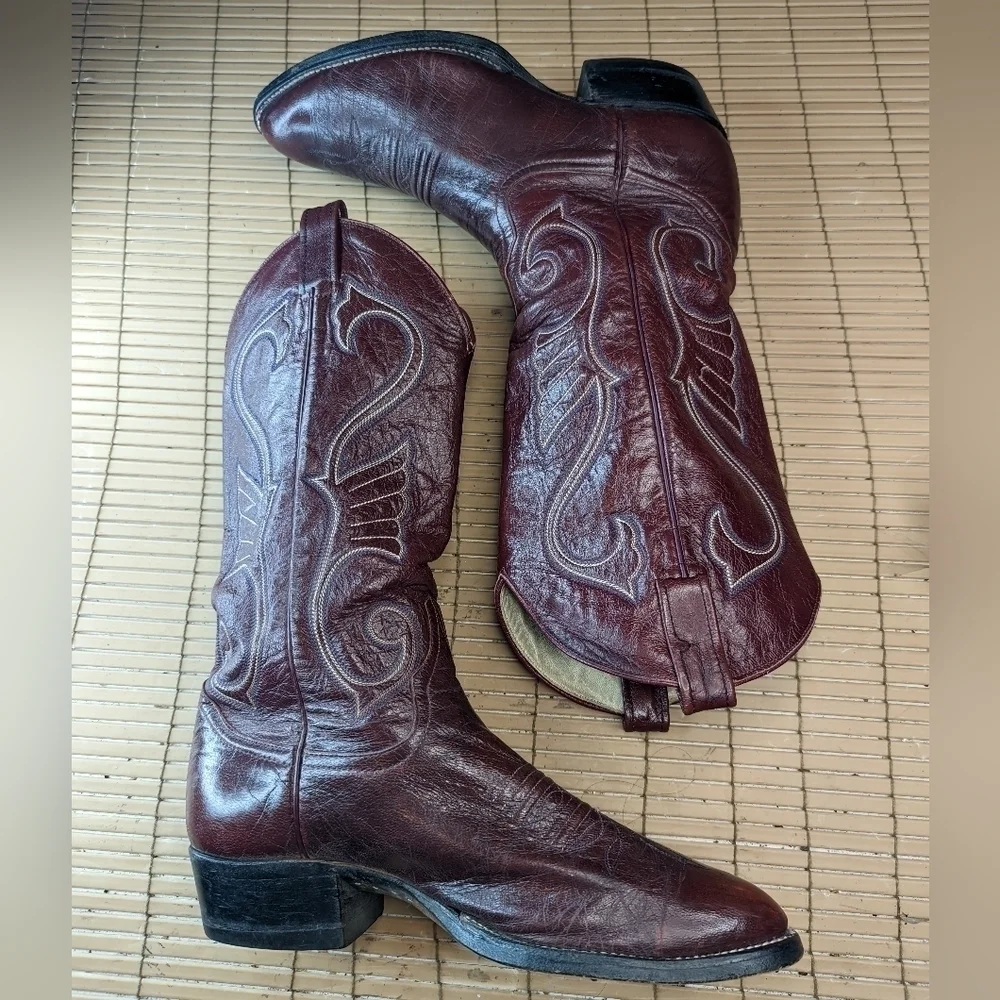 Larry Mahan vintage 1981 men's sz 9D Burgundy red leather Cowboy Western Boots